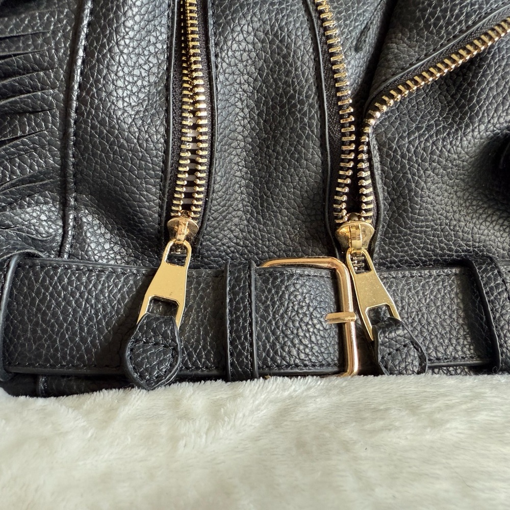 Black Leather Fringe Backpack - Picture 7 of 12